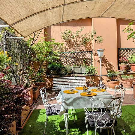 Alma Vacation Apartment In The Centre, Big Terrace Milan Exterior photo