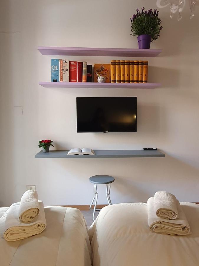 Alma Vacation Apartment In The Centre, Big Terrace Milan Exterior photo