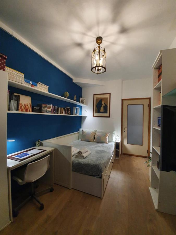 Alma Vacation Apartment In The Centre, Big Terrace Milan Exterior photo