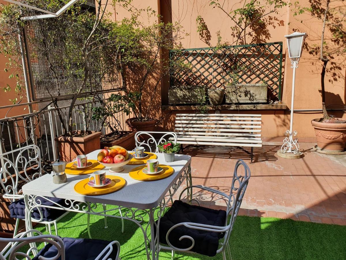 Alma Vacation Apartment In The Centre, Big Terrace Milan Exterior photo