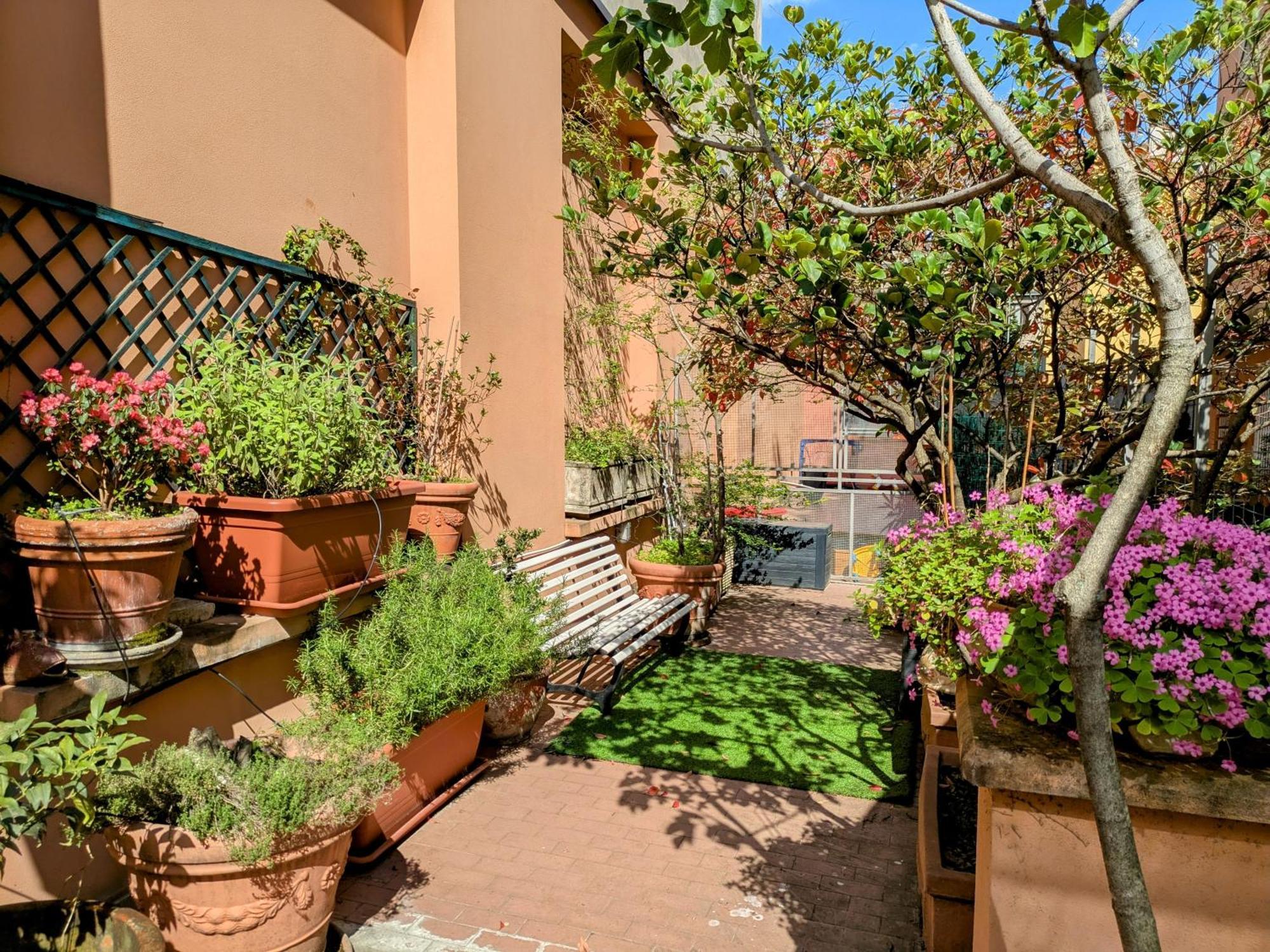 Alma Vacation Apartment In The Centre, Big Terrace Milan Exterior photo