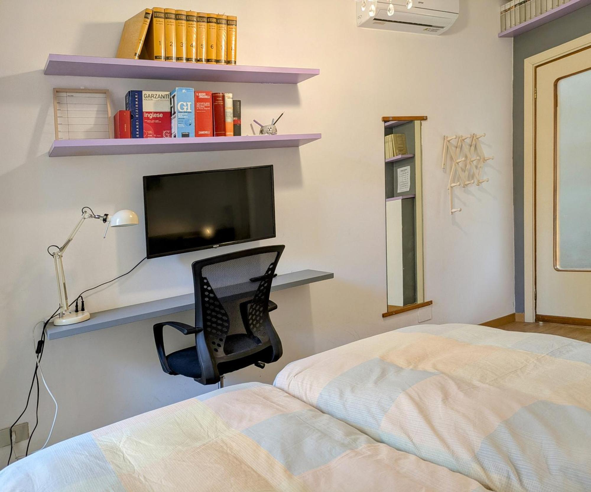 Alma Vacation Apartment In The Centre, Big Terrace Milan Exterior photo